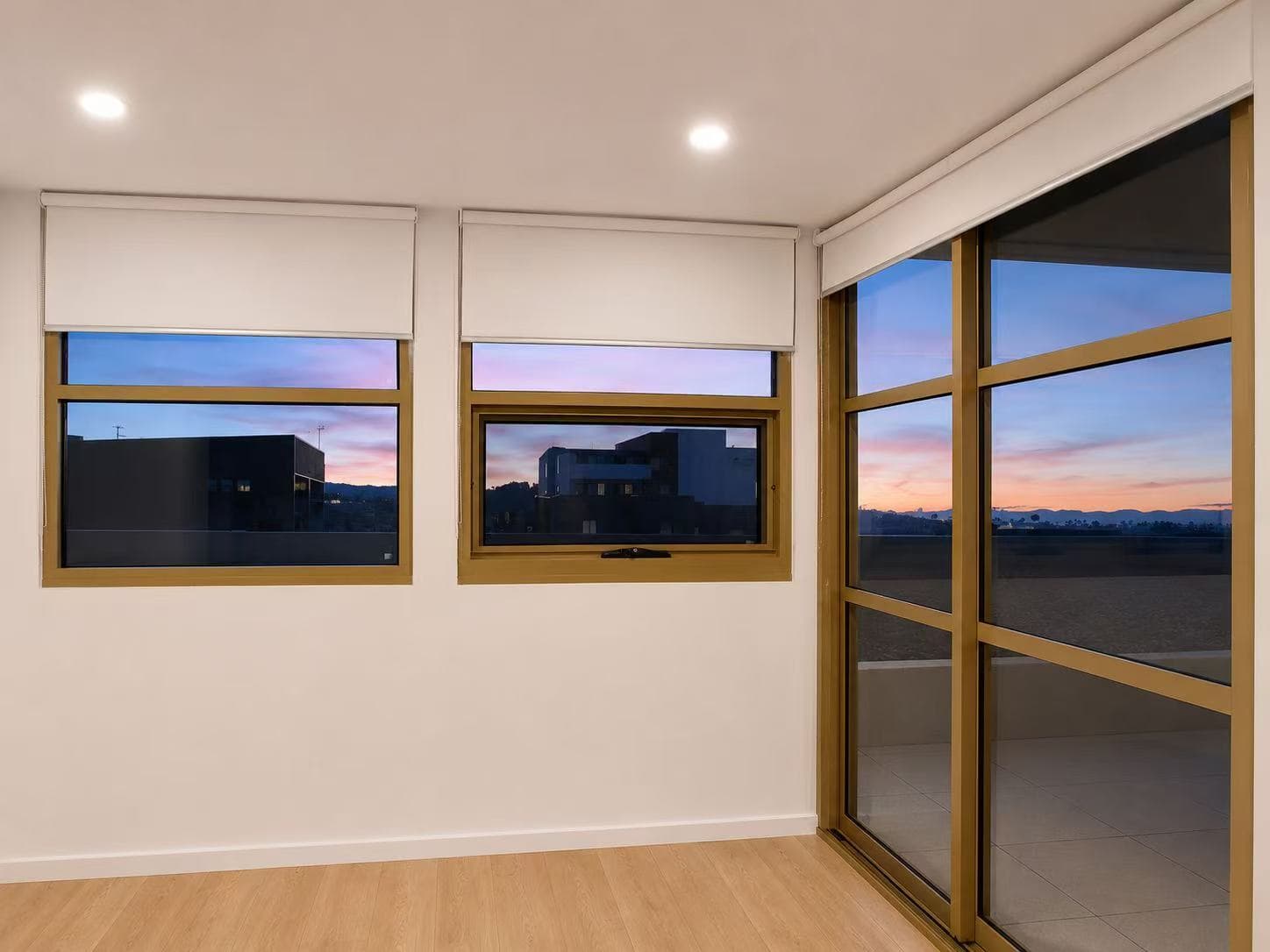 Denman Prospect Boulevard investment property - roller blinds